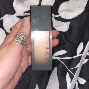 Huda beauty foundation